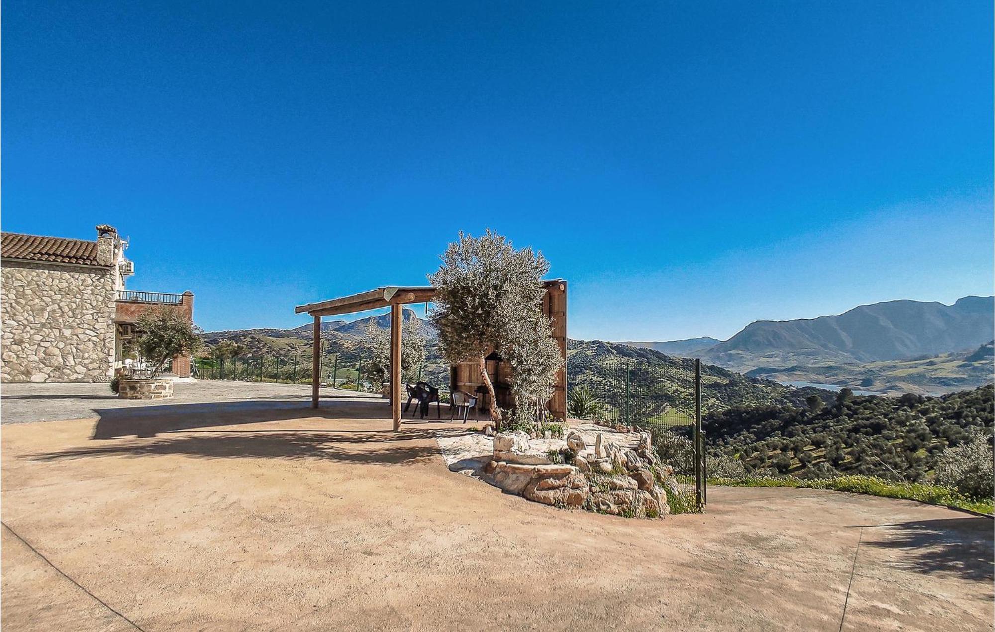 Gorgeous Home In Algodonales With Kitchen Exterior photo